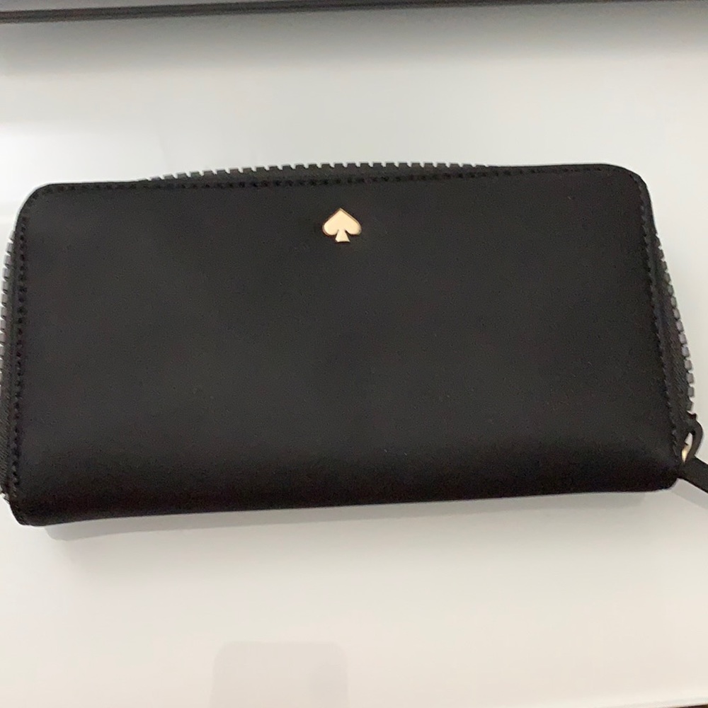 Kate Spade • Continental Wallet